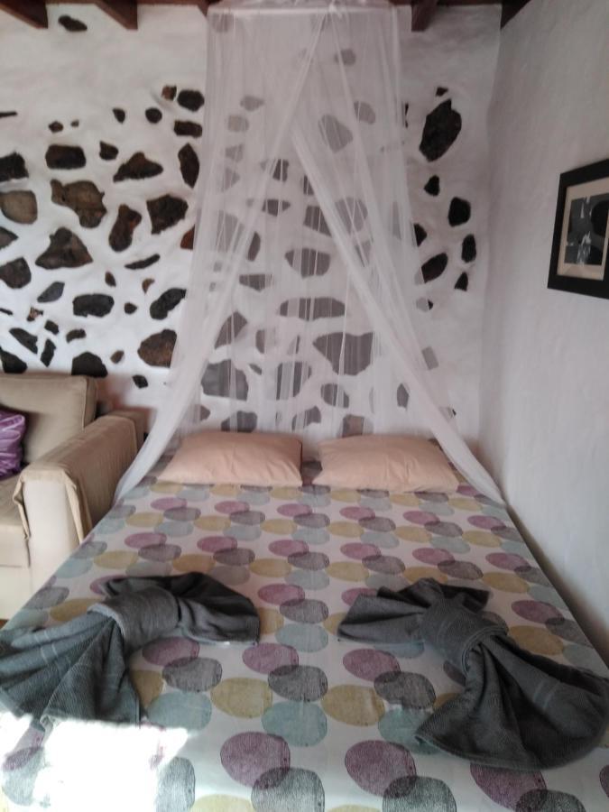 Apartamento Rural Oasis 2 Daire Haría Dış mekan fotoğraf