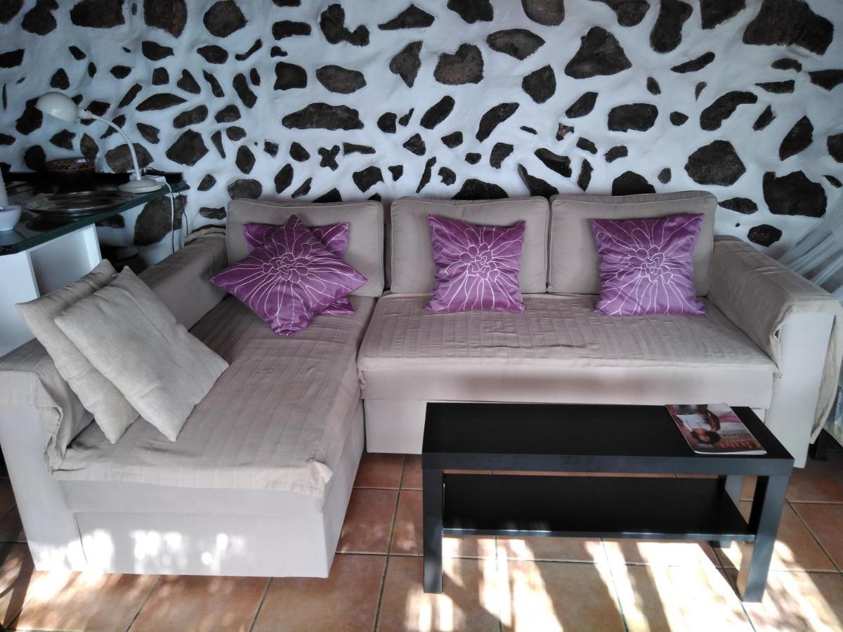 Apartamento Rural Oasis 2 Daire Haría Dış mekan fotoğraf