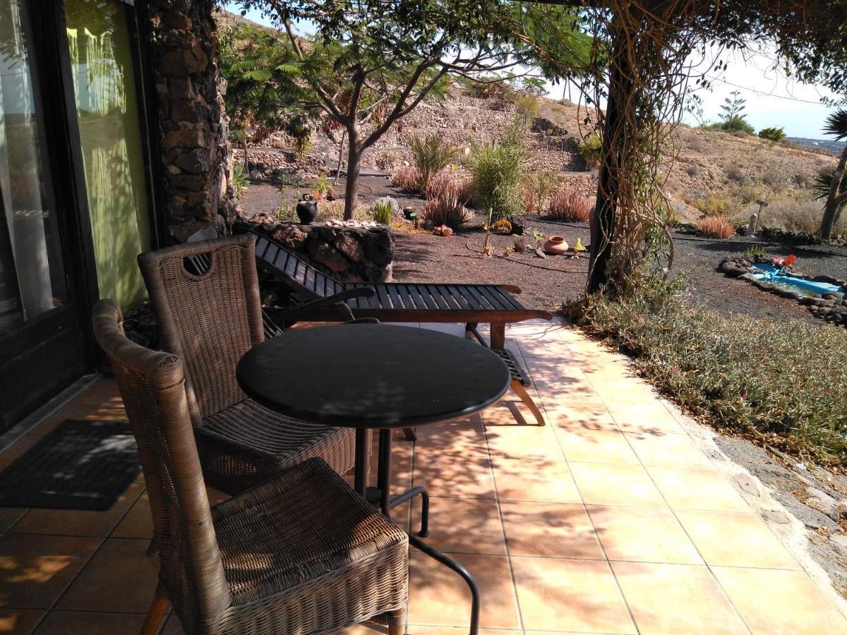 Apartamento Rural Oasis 2 Daire Haría Dış mekan fotoğraf